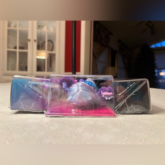 Monster High Abbey Bominable Doll - Picture 6 of 8